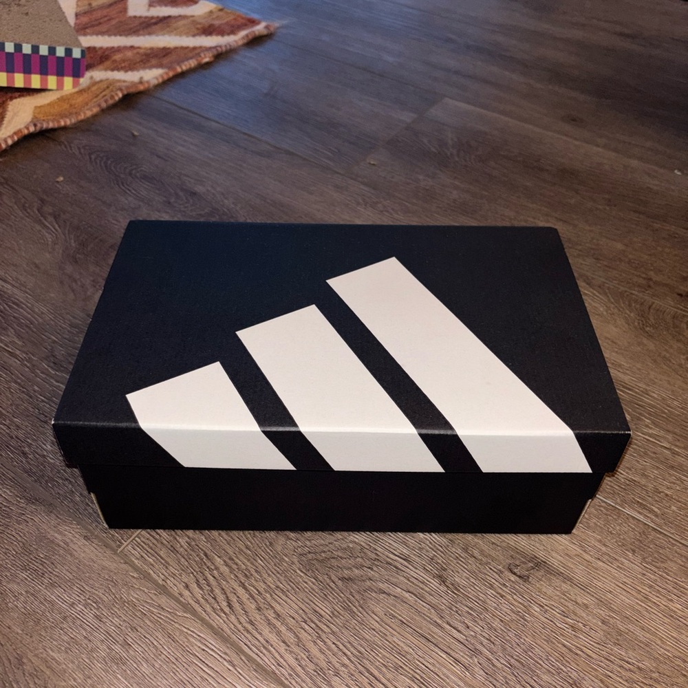 Adidas Barreda Decode Lux Sneakers - Women’s 8.5 - Picture 3 of 4